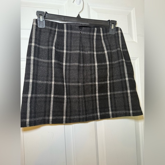 Gap Woman’s Wool Gray Plaid Mini Skit Size 4 Zipper Pockets - Picture 4 of 7